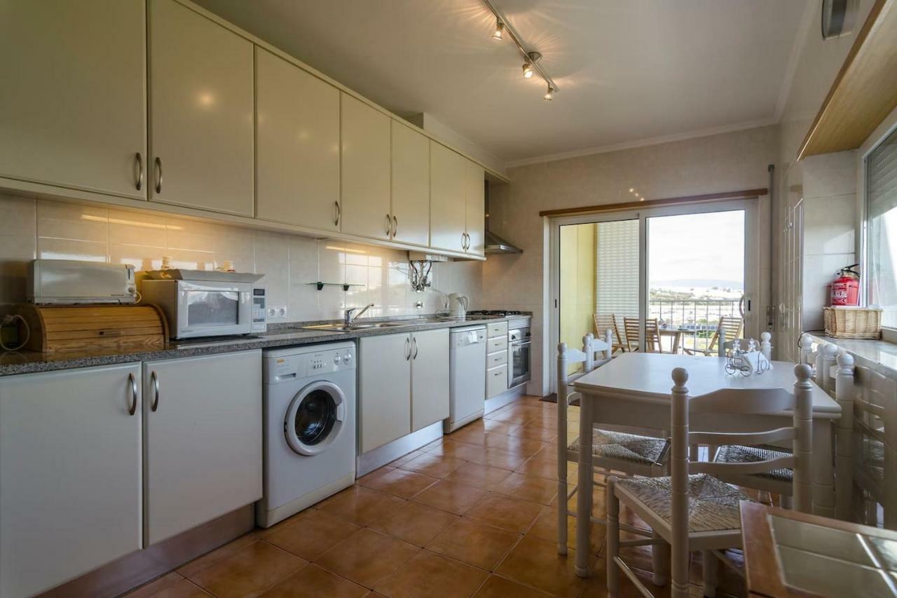 Marina And Atlantic Ocean View Apartment Лагос Екстериор снимка